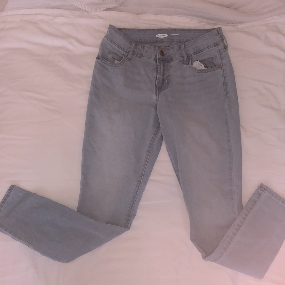 Light wash jeans